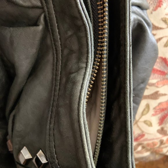 TREESJE - Picture 10 of 13